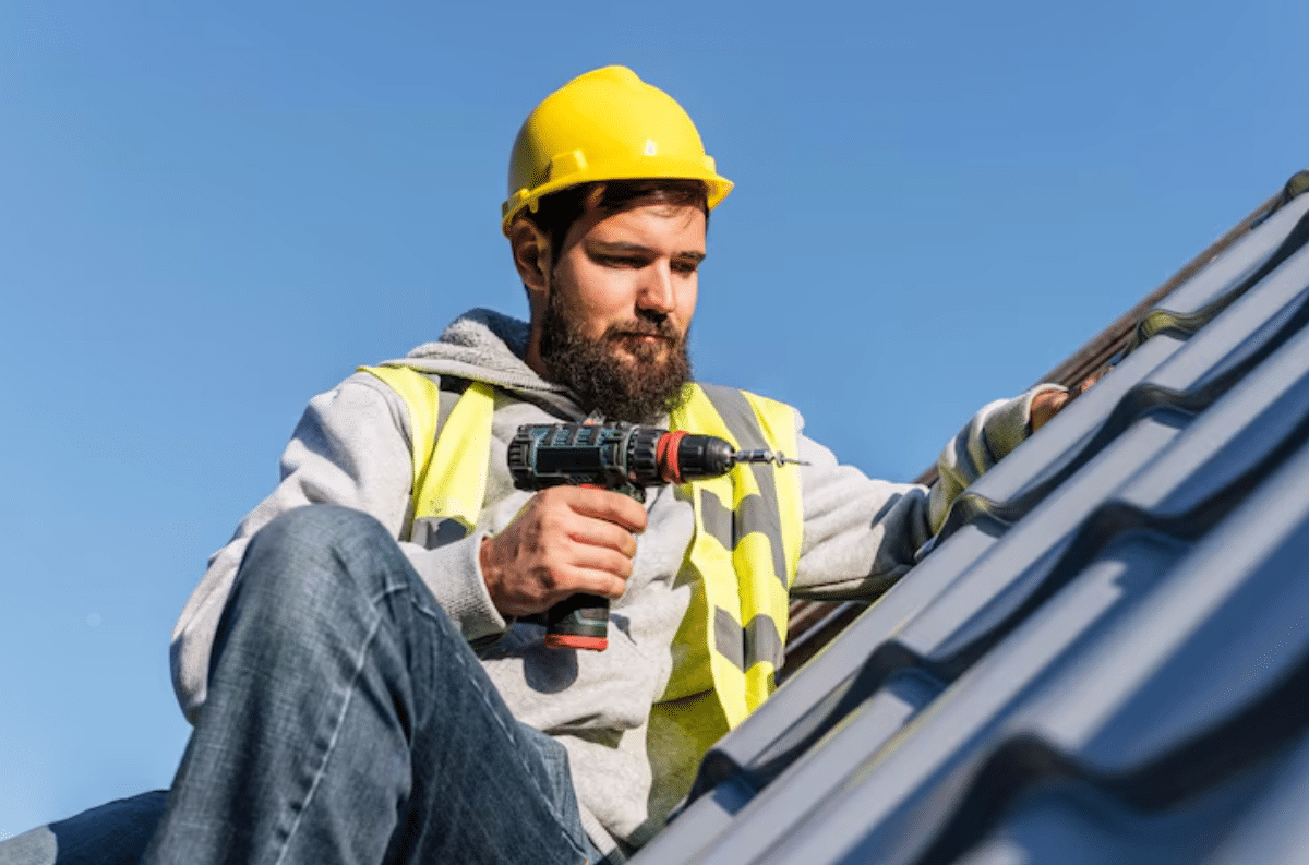 How to Choose Reliable Roofing Services for Your Homes or Commercial Buildings post thumbnail image